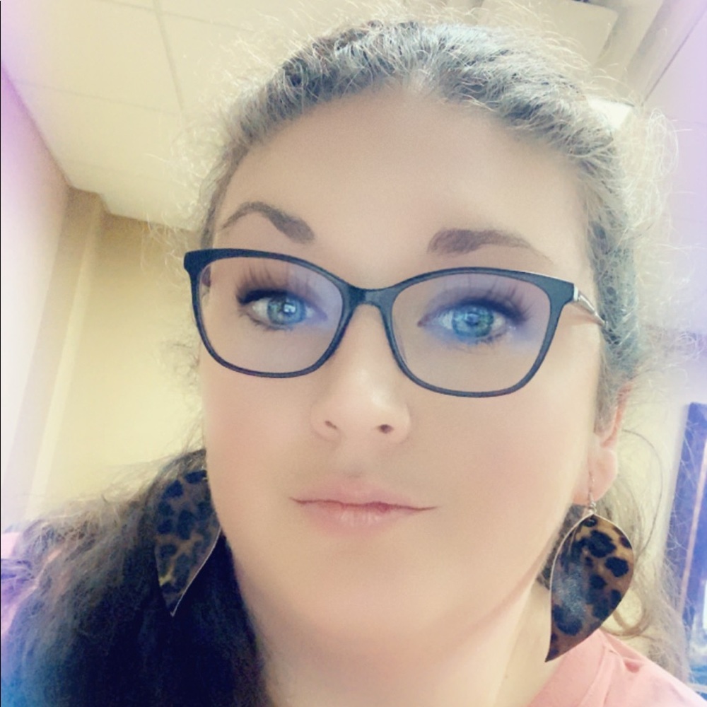 Meet your Posher, Marla